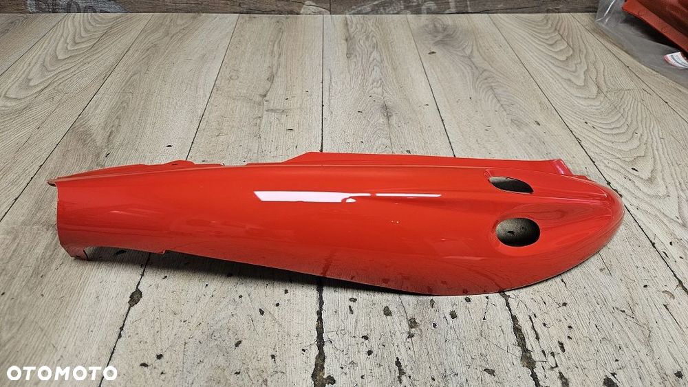 Owiewka prawa ogon Suzuki Katana AY50  47111-35E00-28V - 3