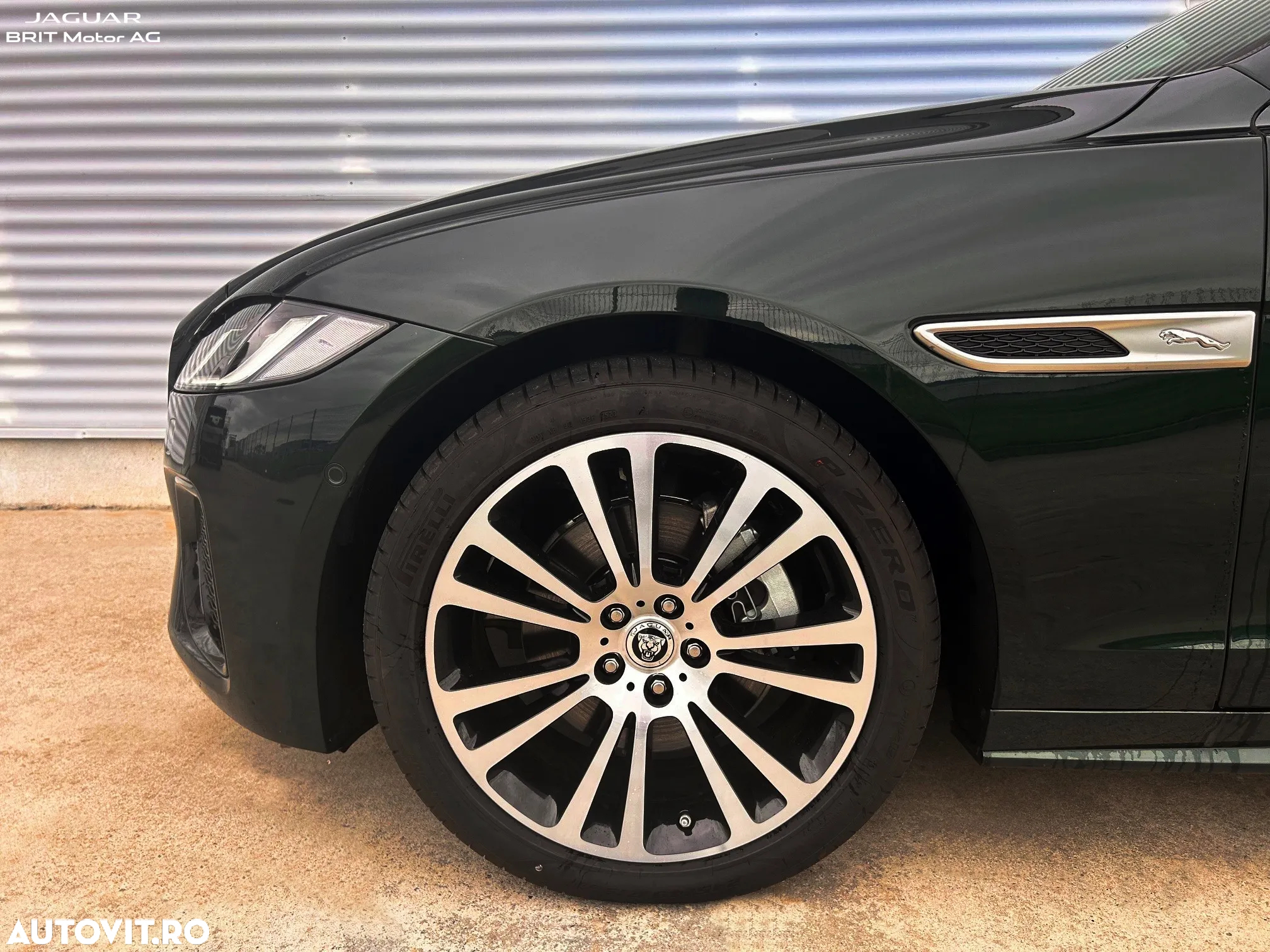 Jaguar XF D200 AWD R-Dynamic SE - 4