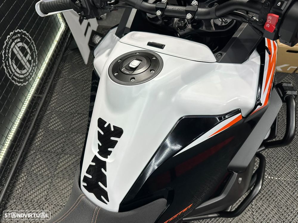 KTM 1390 Super Adventure S TECHPACK - 10