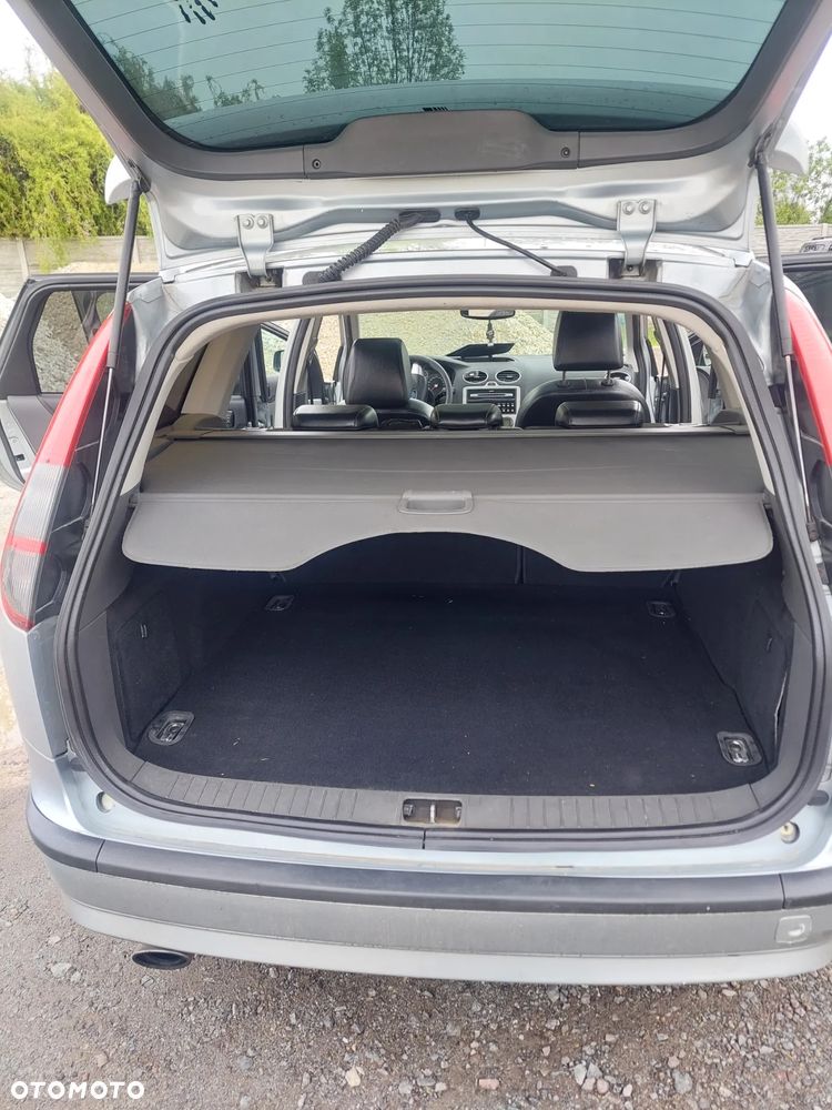 Ford Focus 2.0 Sport - 14