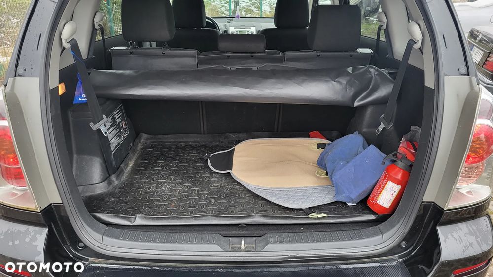 Toyota Corolla Verso 1.8 Sol + 7os - 11