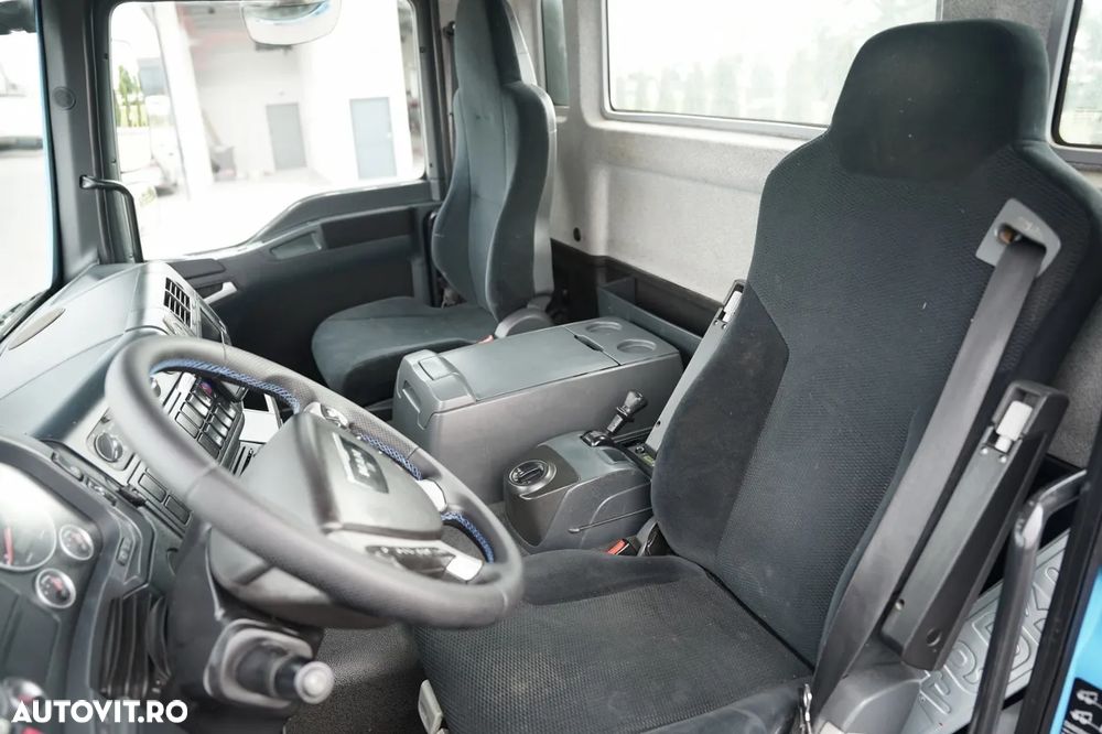 MAN TGM 18.290 / 4X2 / TRANSPORTOR STICLĂ / HIAB 122 E-2 HDS / PLATFORMĂ / CAPACITATE DE RIDICARE: 4.800 KG / RADIOCOMANDĂ / EURO 5 - 26
