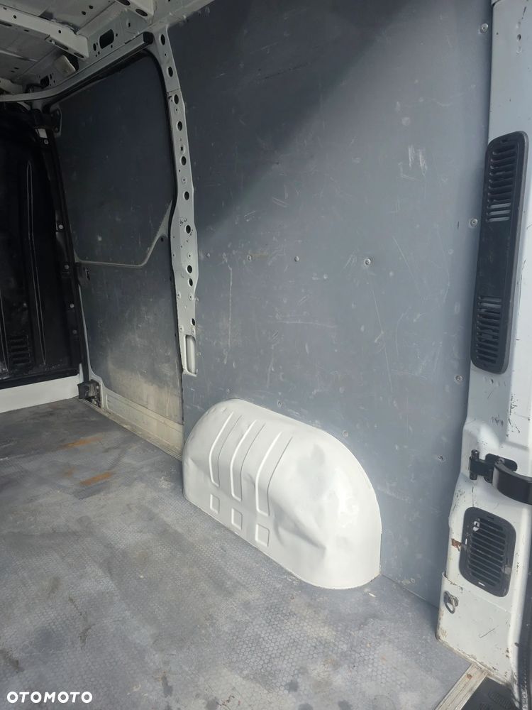 Renault Master nissan nv400 opel movano klima tempomat 217200 km bez adblue trafic vivaro vito - 17