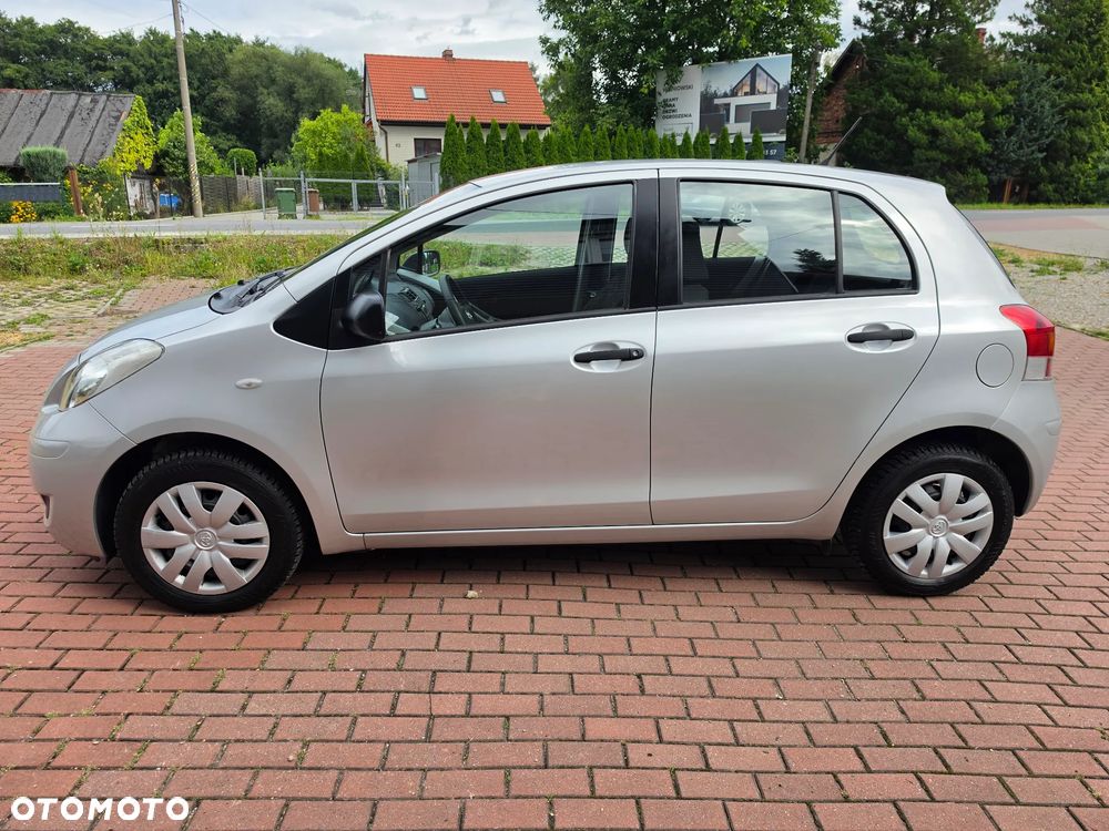Toyota Yaris - 21