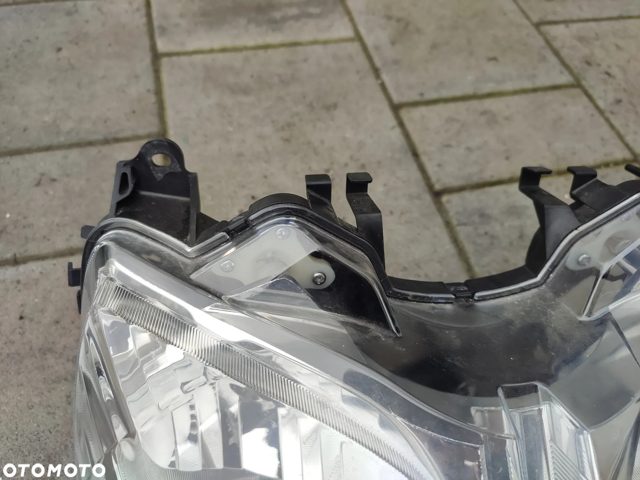 Lampa, reflektor Yamaha Xenter 125 - 3