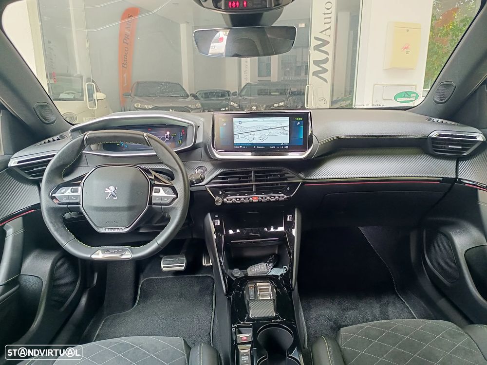Peugeot e-2008 GT Pack - 14