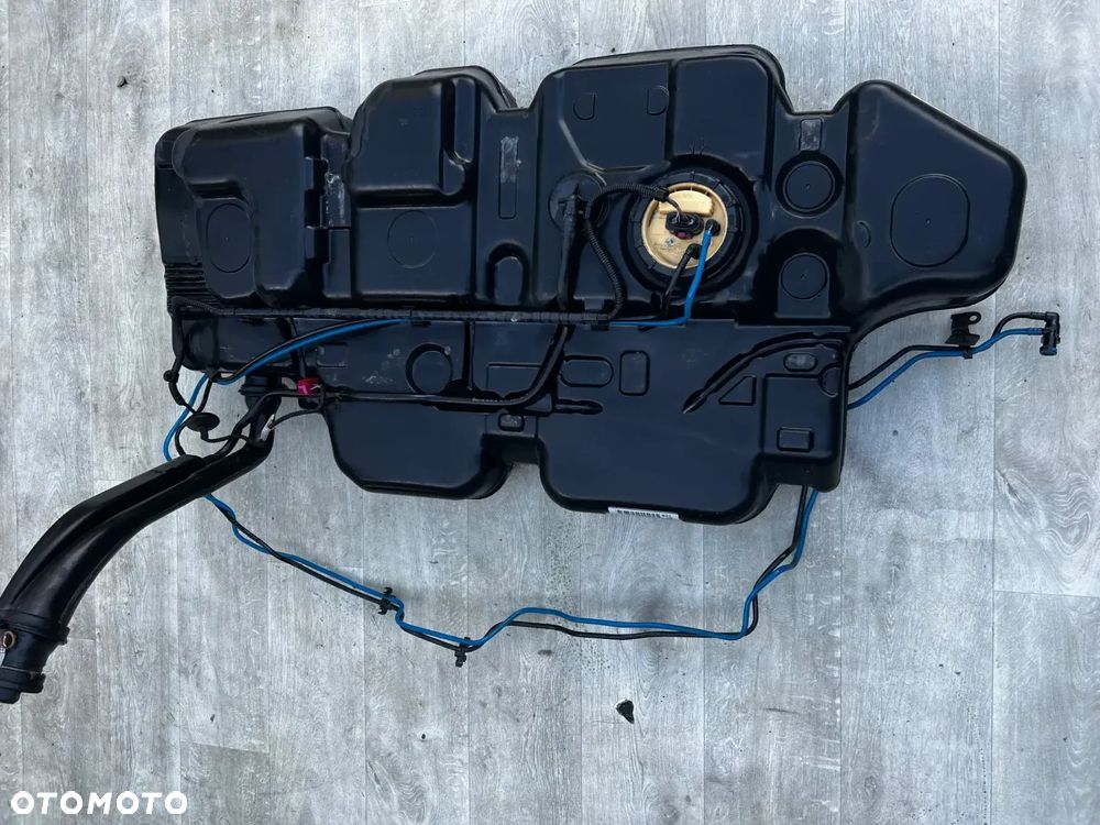 VW T6 TRANSPORTER 2.0TDI ZBIORNIK PALIWA 7E0201085 KOMPLETNY - 1