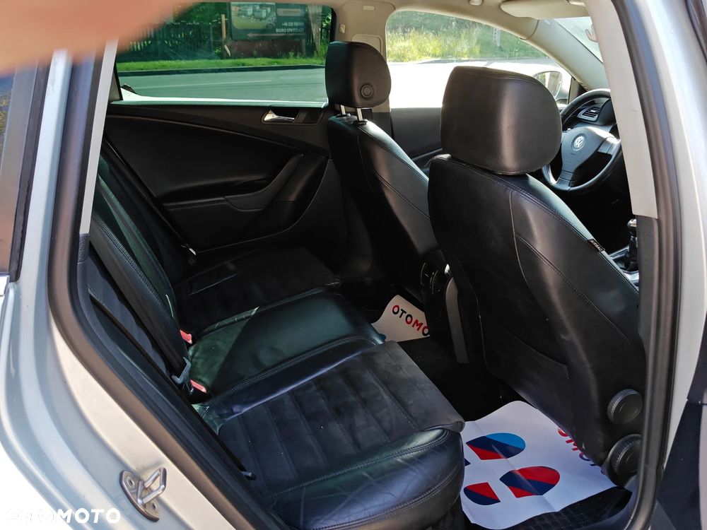 Volkswagen Passat 2.0 FSI Comfortline - 16