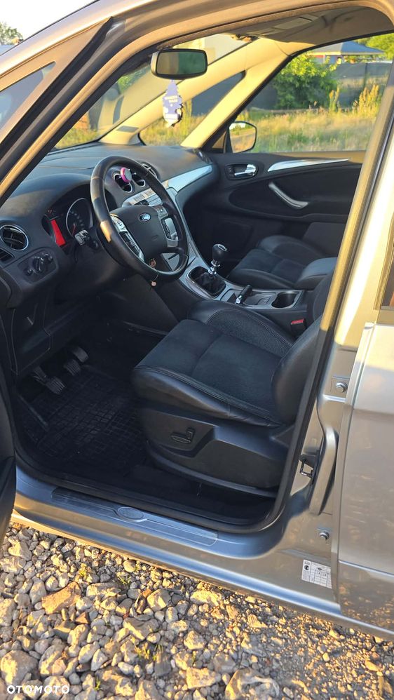 Ford S-Max - 20