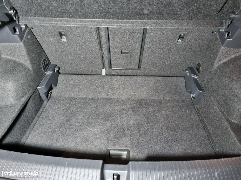 VW T-Roc 1.0 TSI Urban - 13