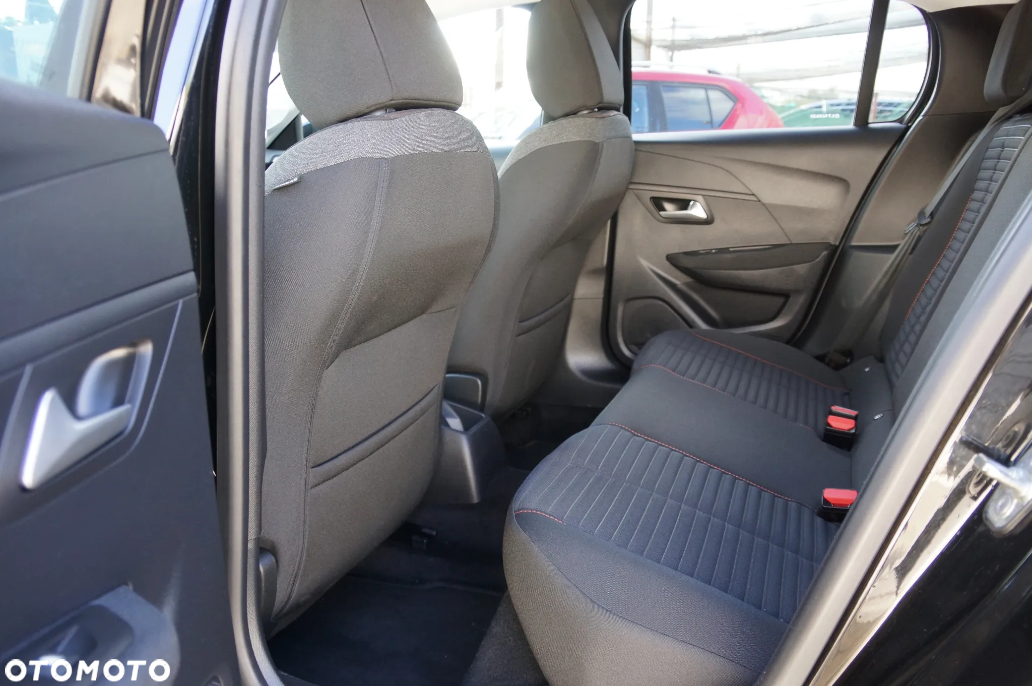 Peugeot 208 PureTech 100 Active - 25
