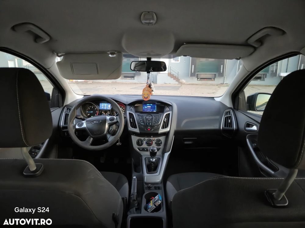 Ford Focus 1.6 TDCI DPF Sport - 4