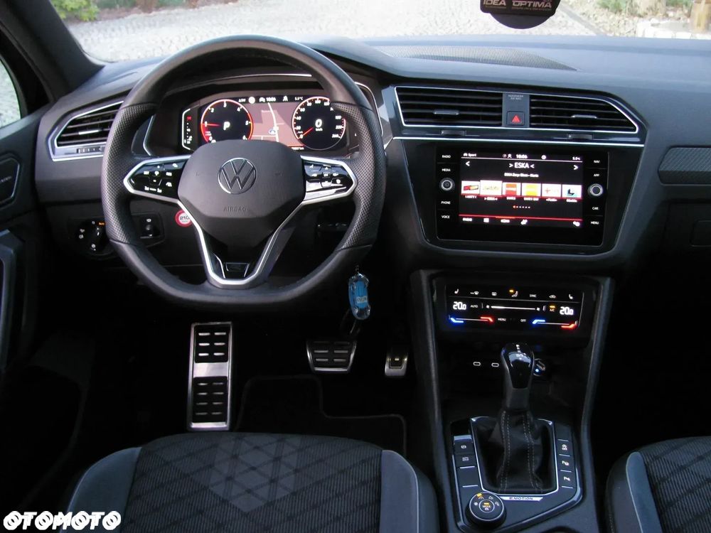 Volkswagen Tiguan 2.0 TDI SCR 4MotION DSG R-Line - 16