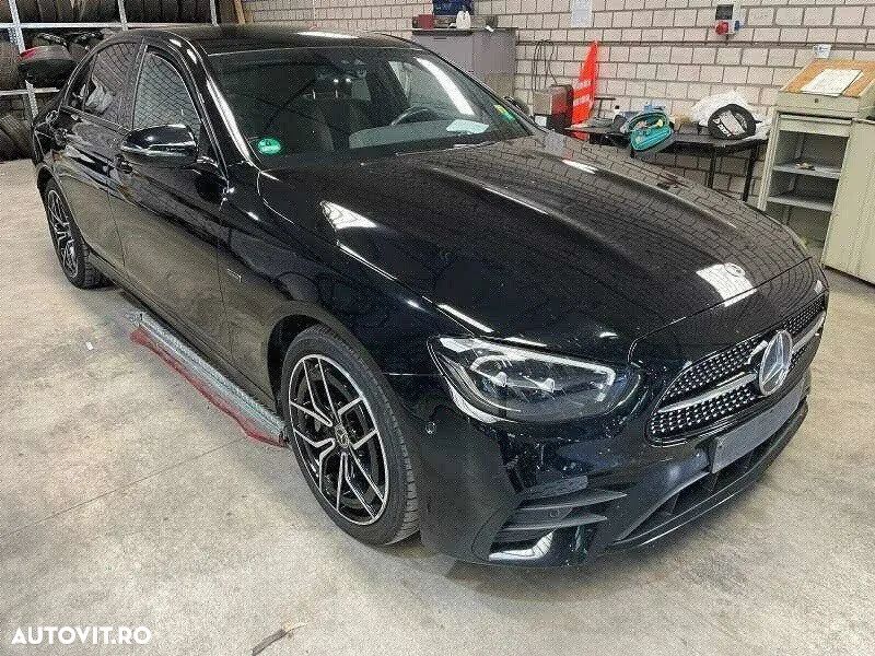 Mercedes-Benz E 300 de 9G-TRONIC AMG Line - 1