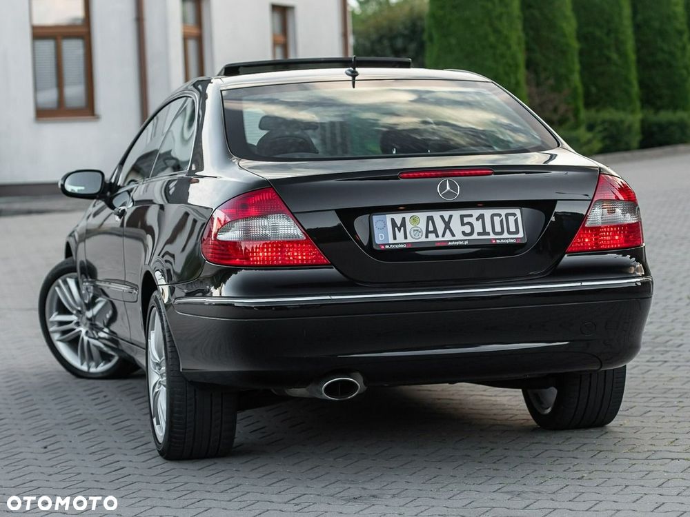 Mercedes-Benz CLK 280 Avantgarde Sport Edition - 2