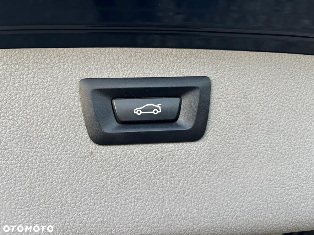 BMW Seria 3 316d Sport Line - 29