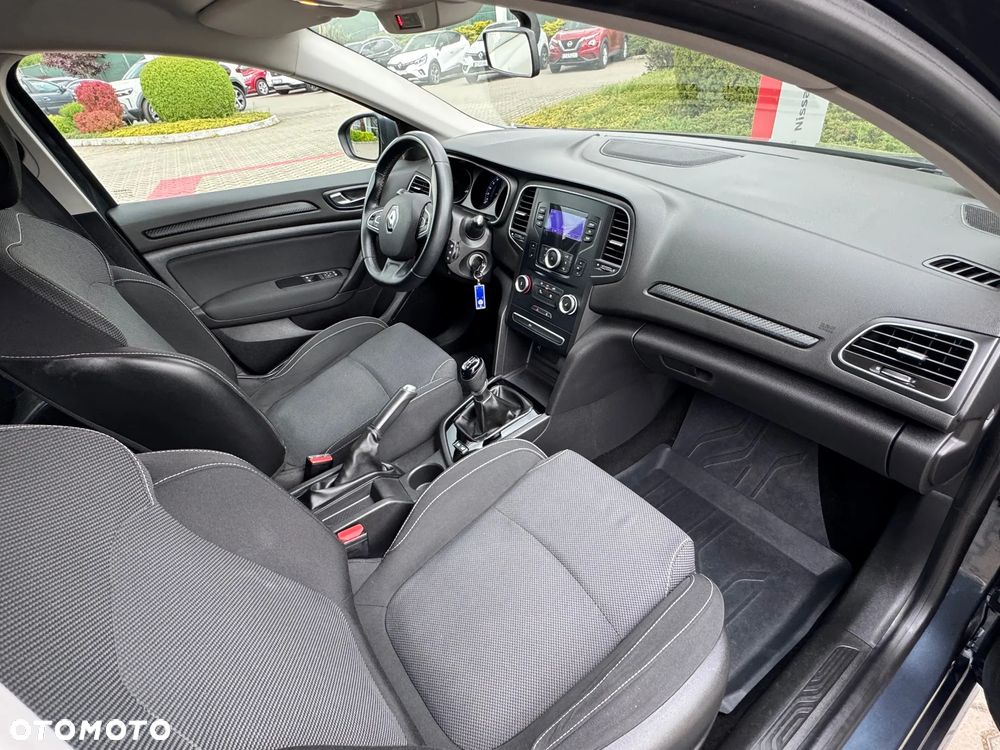 Renault Megane 1.6 SCe Life - 13