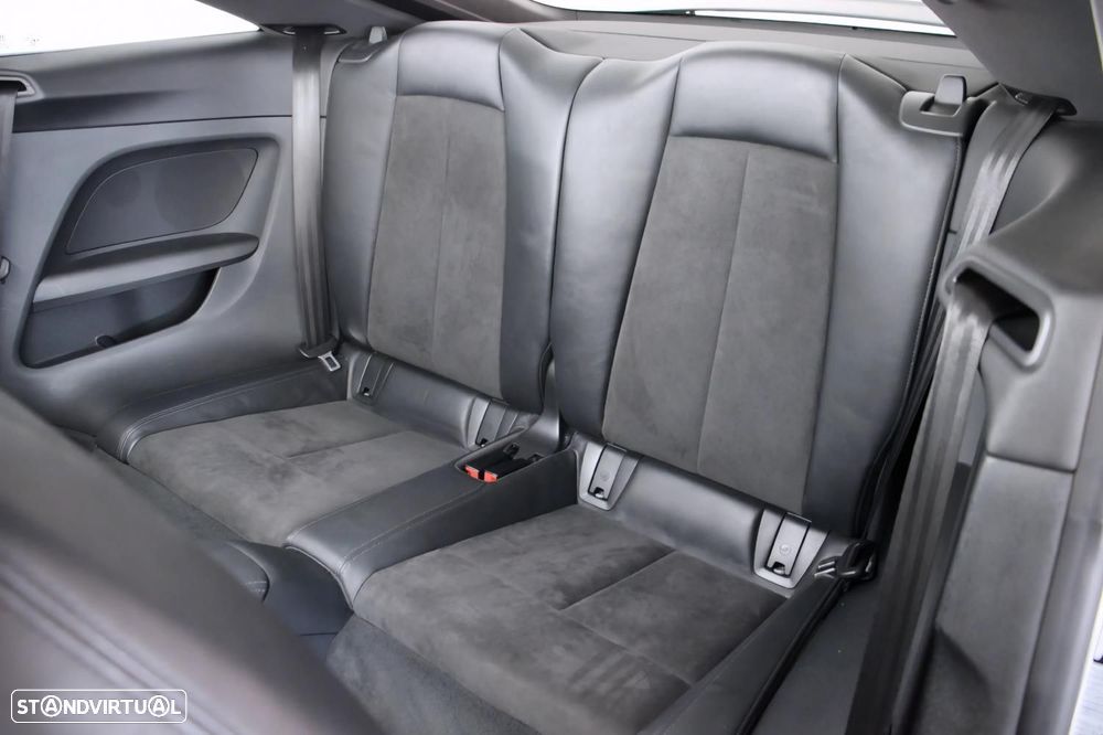 Audi TT Coupé 2.0 TDI S-line - 14