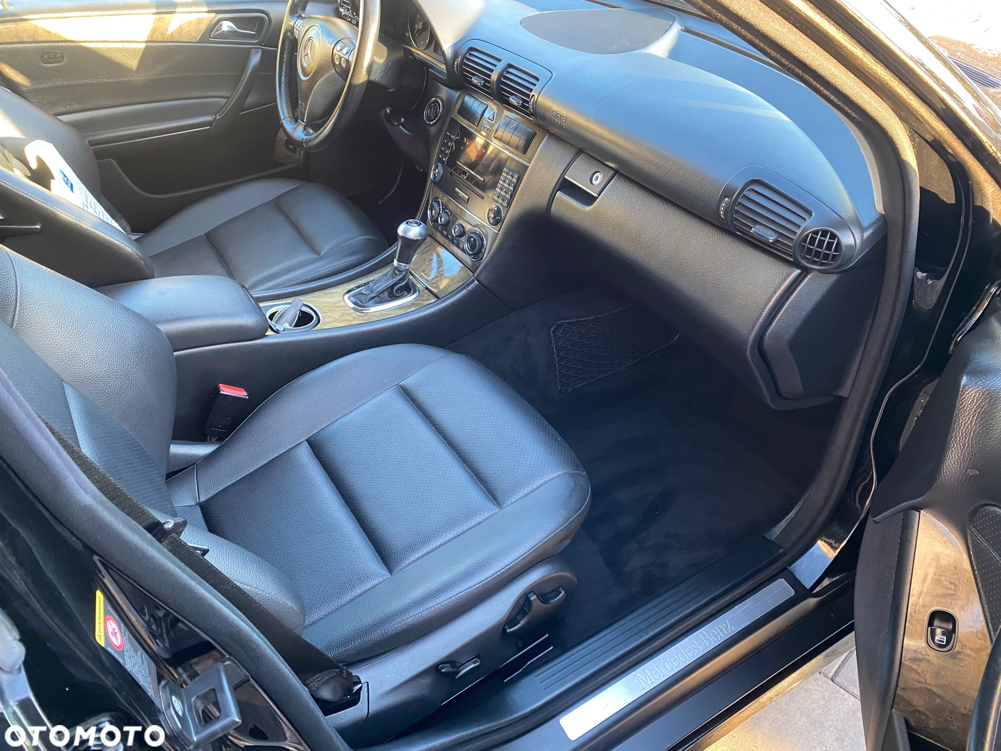 Mercedes-Benz Klasa C 230 T 7G-TRONIC Elegance Sport Edition - 30