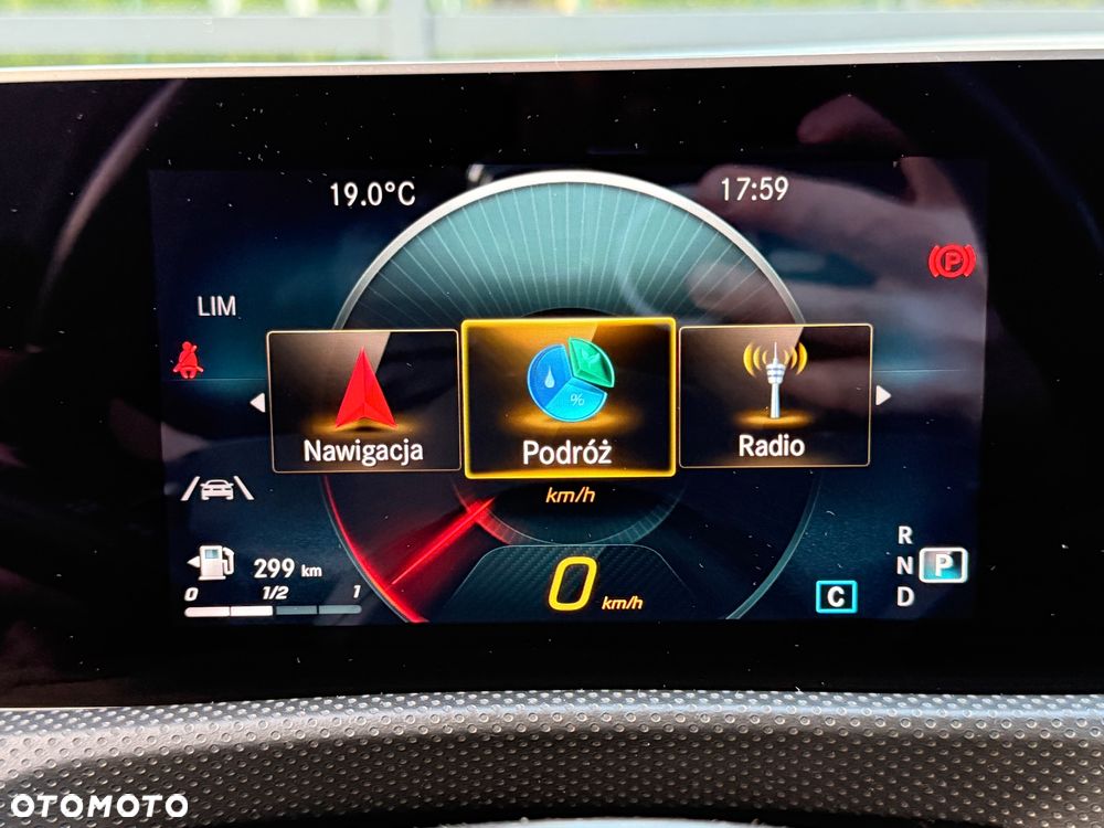 Mercedes-Benz CLA 220 d Progressive 8G-DCT - 30
