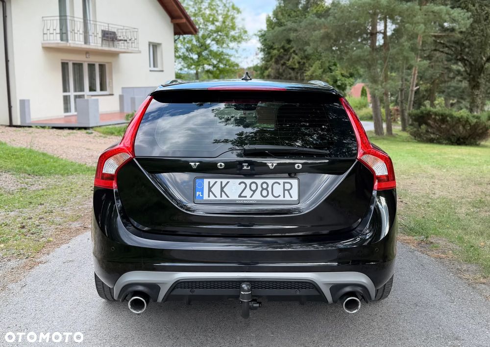 Volvo V60 D4 Geartronic R-Design - 9