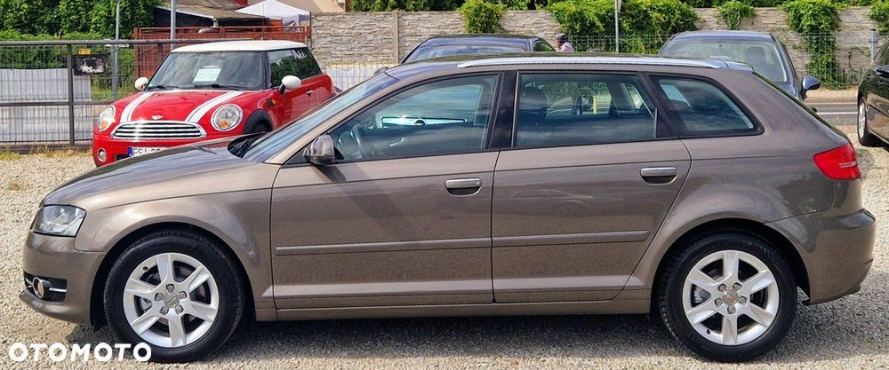 Audi A3 Sportback 1.6 TDI S tronic Attraction - 14