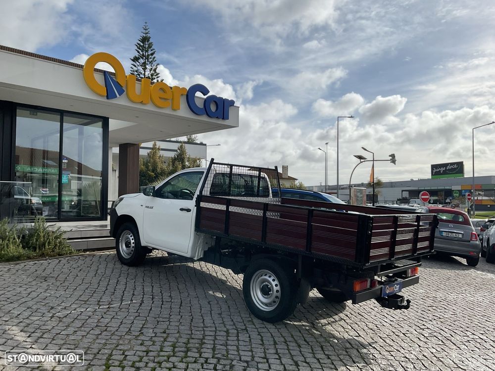 Toyota Hilux 2.4 D-4D 2WD CE - 4