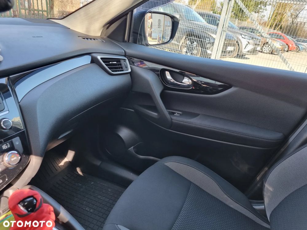 Nissan Qashqai - 11