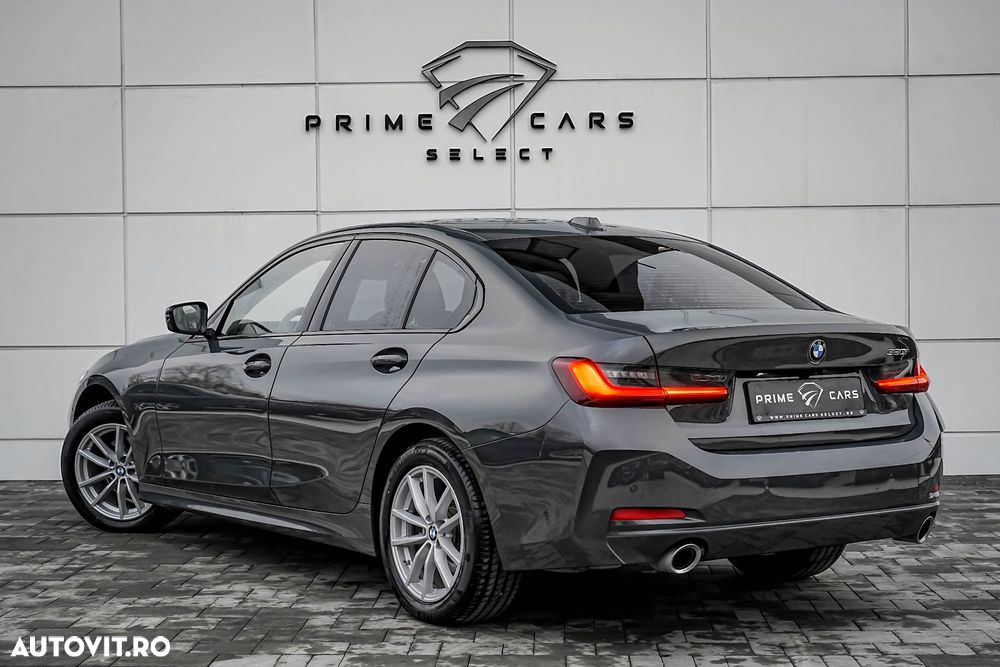 BMW Seria 3 320i Aut. Sport Line - 9