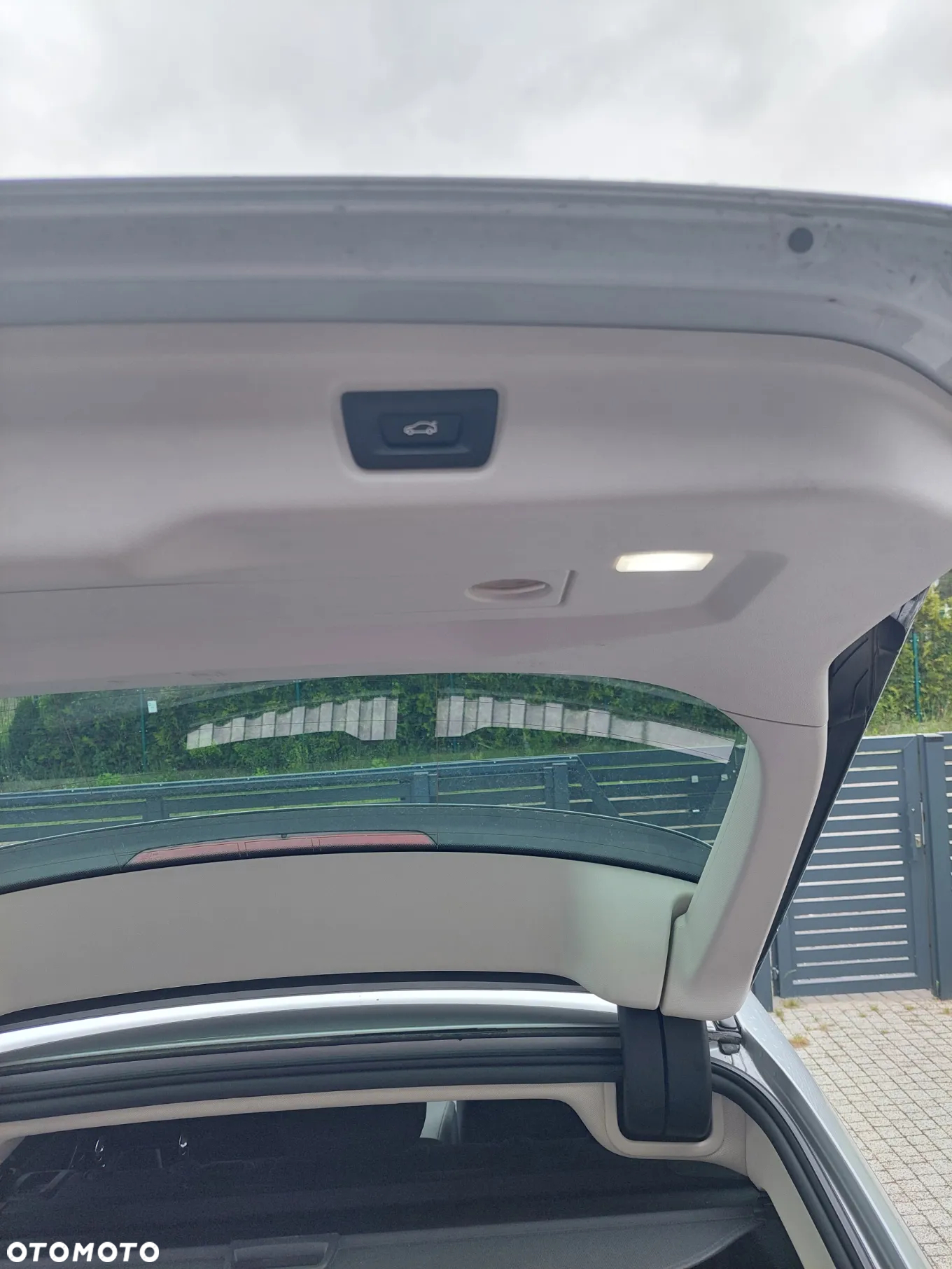 BMW Seria 3 318d - 16