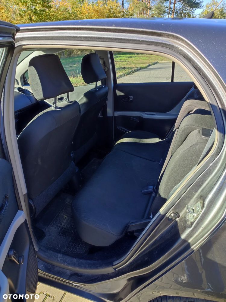 Toyota Yaris 1.33 Sol - 8