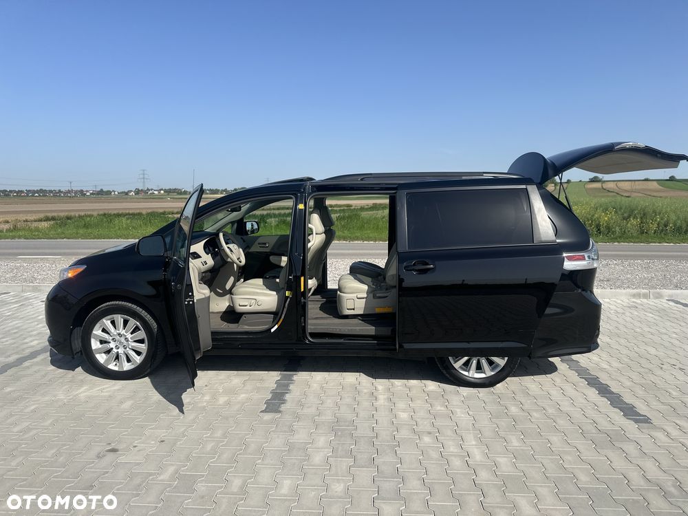 Toyota Sienna 3.5 V6 XLE AWD - 5