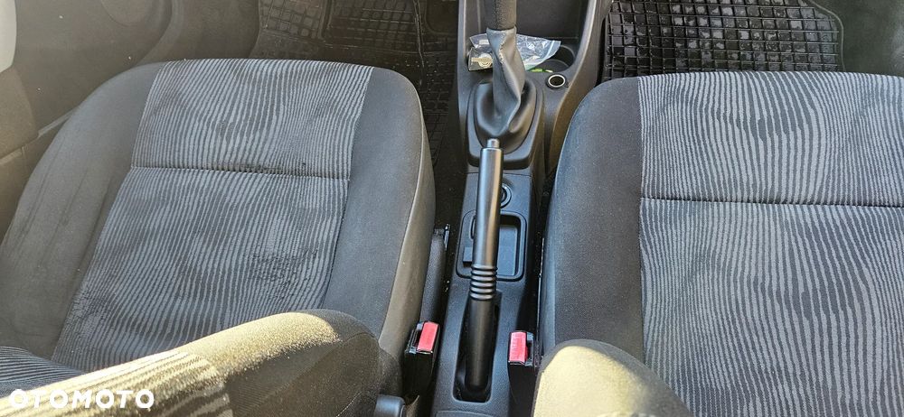 Dacia Sandero 1.6 MPI Stepway - 10