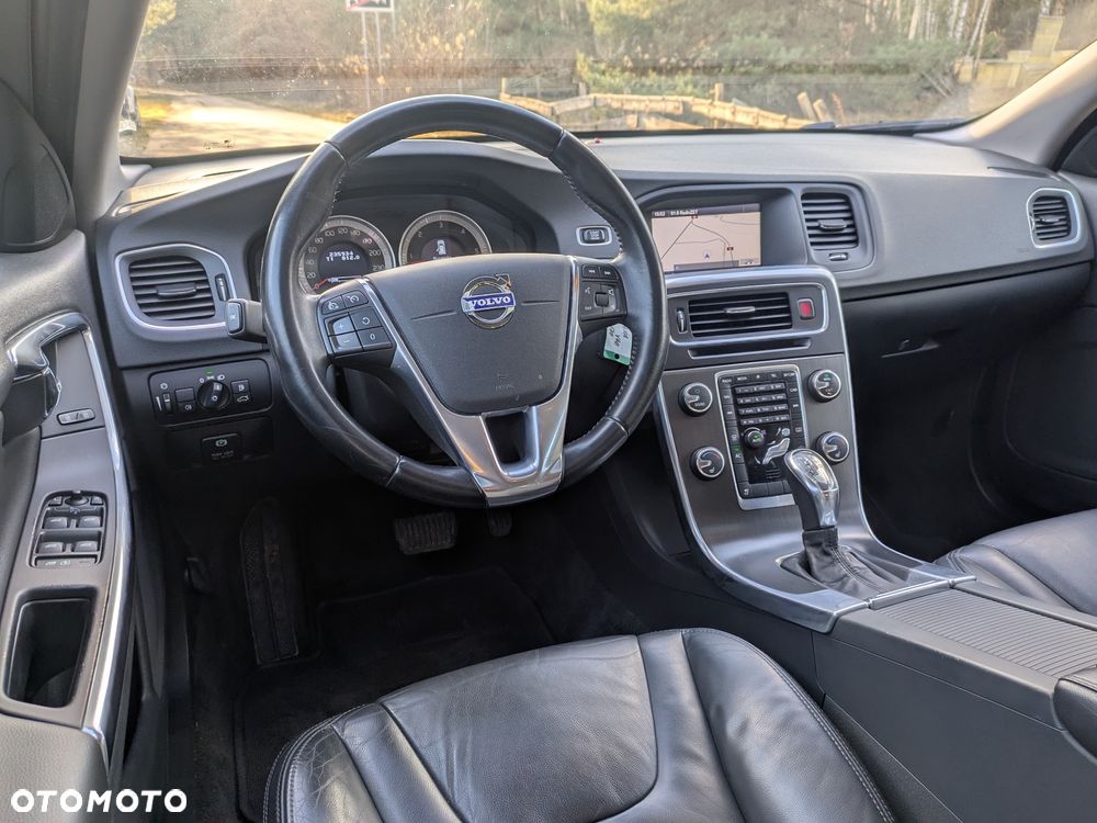 Volvo V60 D4 AWD Summum - 11