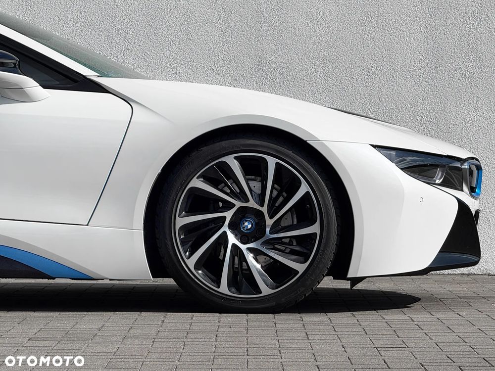 BMW i8 Standard - 12