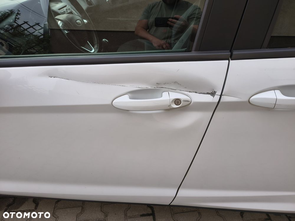 Ford B-MAX - 12