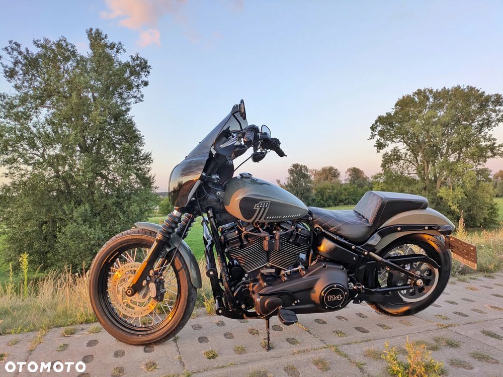 Harley-Davidson Softail Street Bob - 2
