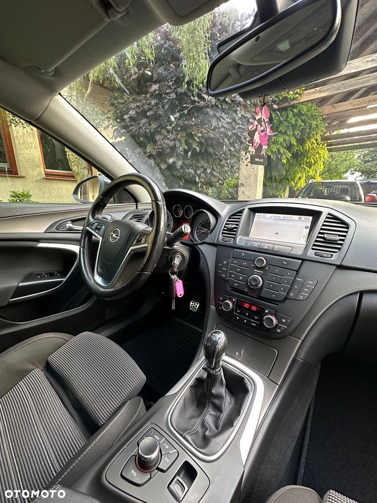 Opel Insignia - 8