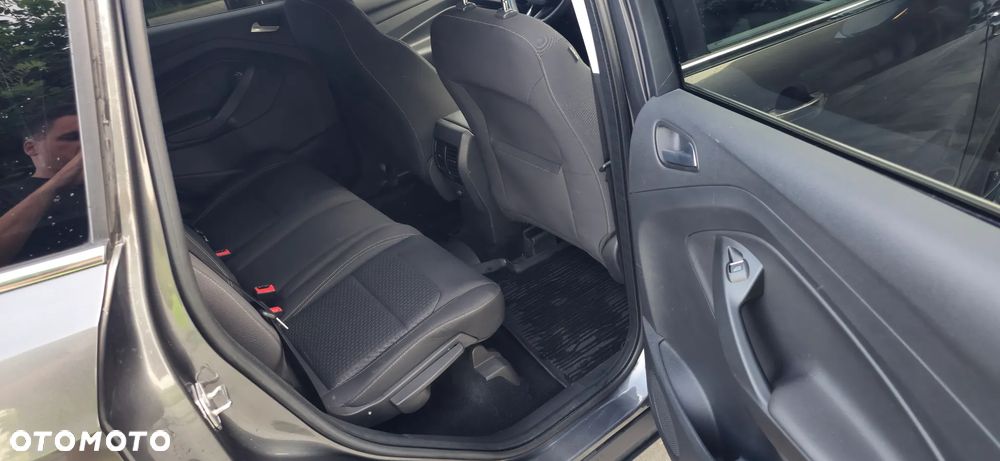 Ford Kuga 1.5 EcoBoost 2x4 Business Edition - 19