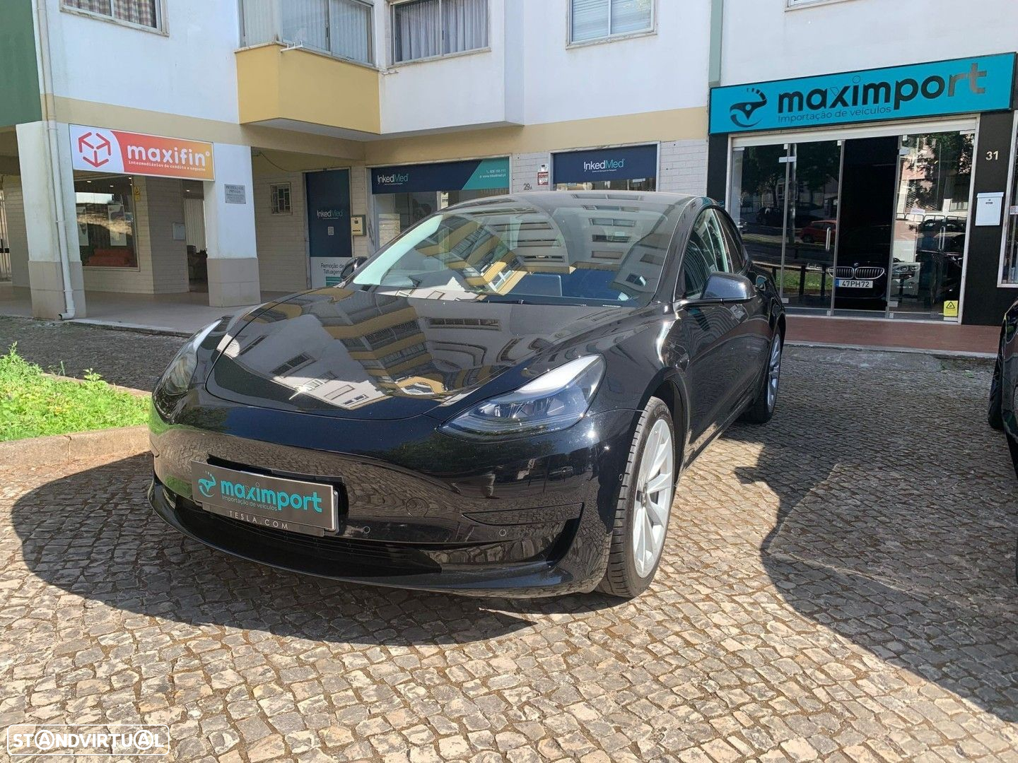Tesla Model 3 - 3