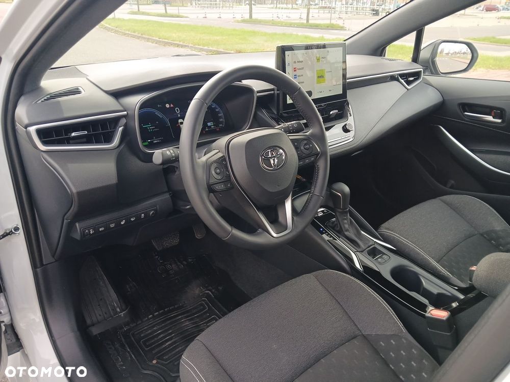 Toyota Corolla 1.8 Hybrid Comfort - 17