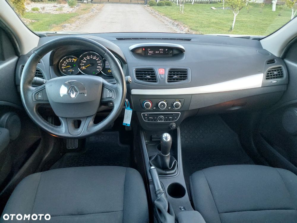 Renault Fluence 1.6 16V 110 Expression - 6