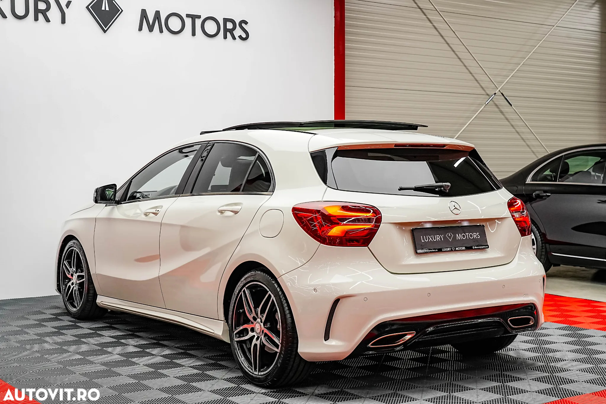 Mercedes-Benz A 160 7G-DCT Activity Edition - 11