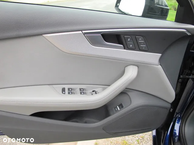 Audi A4 45 TFSI quattro S tronic S line - 9