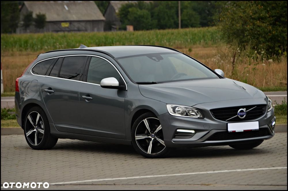 Volvo V60 D2 Drive-E R-Design Momentum - 10