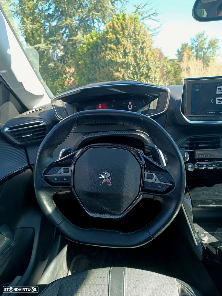 Peugeot 208 1.2 PureTech Allure EAT8 - 14