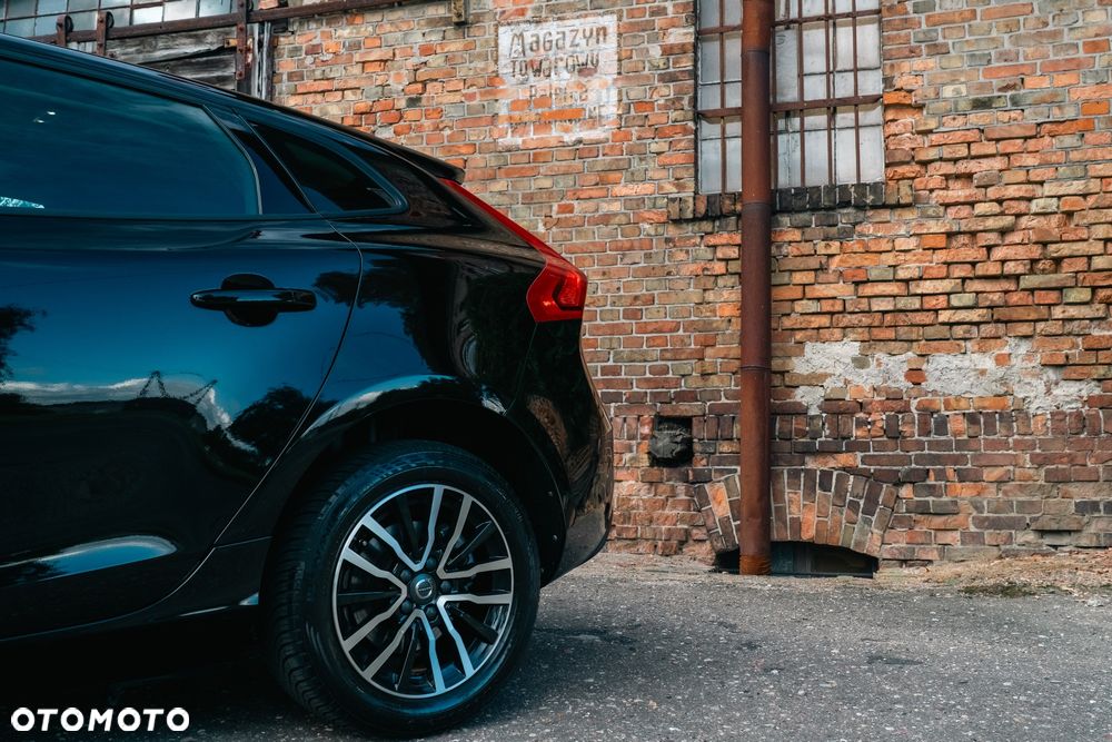 Volvo V40 T2 Geartronic Momentum - 4