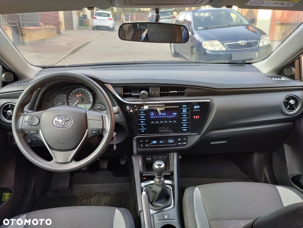 Toyota Auris 1.6 Active - 14