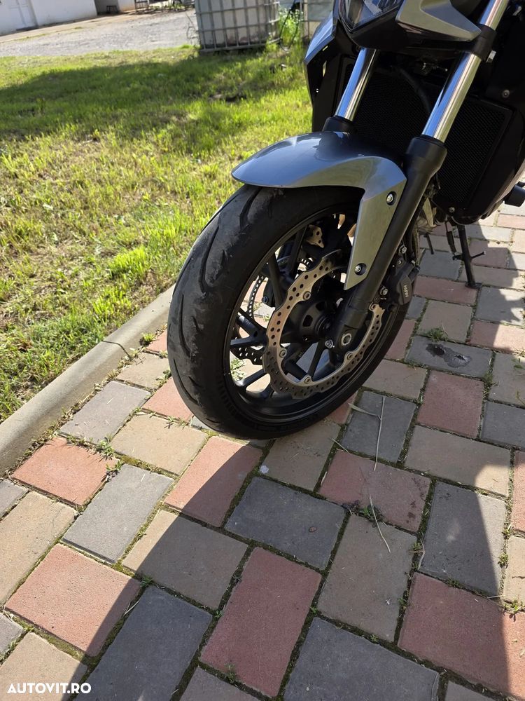 Honda CB 650R - 8