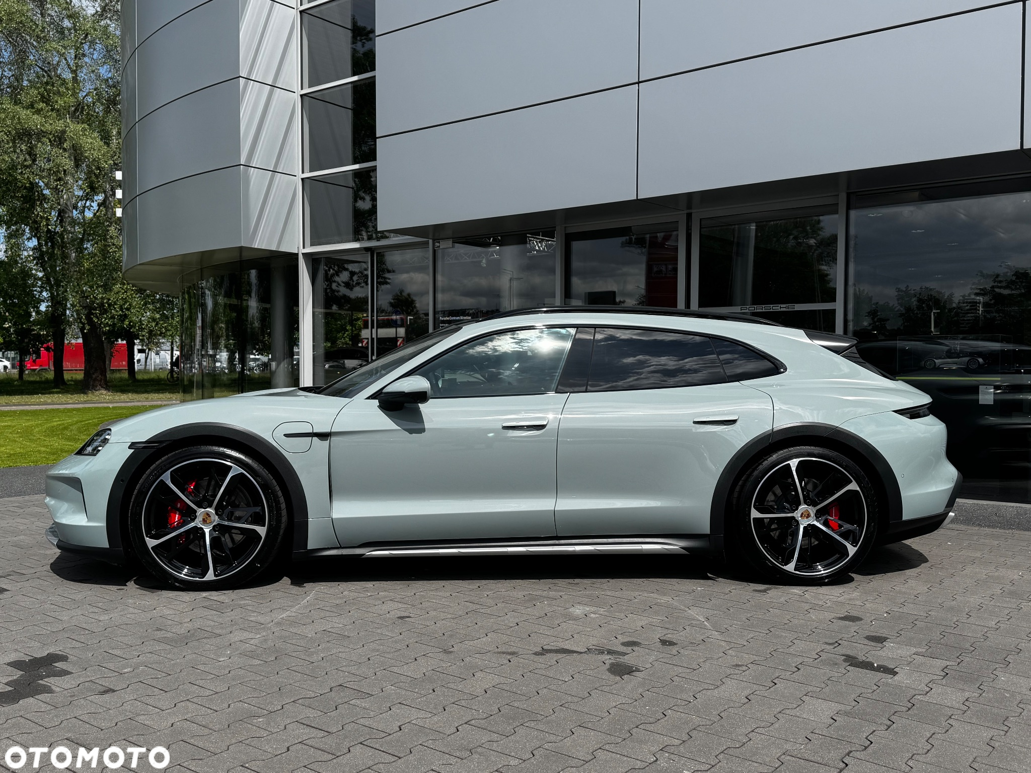 Porsche Taycan 105kWh 4S Cross Turismo - 2